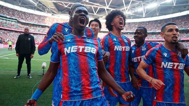 Крістал Пелас / Crystal Pix/MB Media/Getty Images 