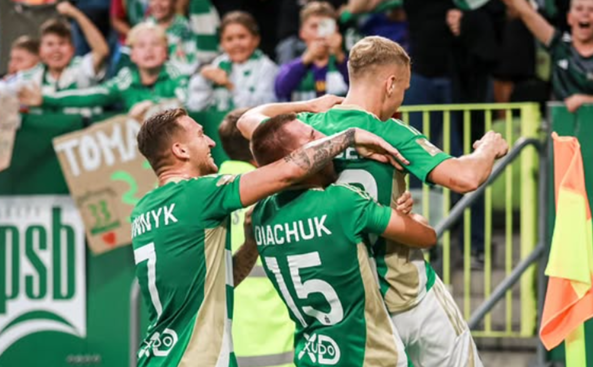 В'юнник з командою / Фото з Instagram В'юнник з командою / Фото з Instagram