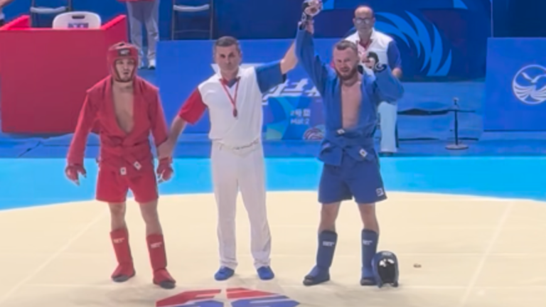 Андрій Кучеренко (праворуч) / Скріншот Андрій Кучеренко (праворуч) / Скріншот