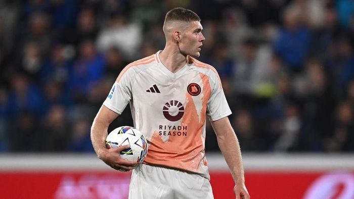 Довбик заради переходу у Вільяреал відмовився від пропозиції італійського гранда