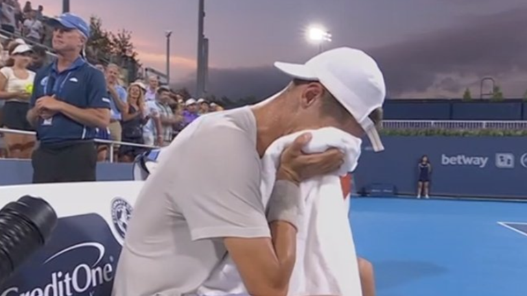 Теренс Атман / Скріншот Теренс Атман / Скріншот