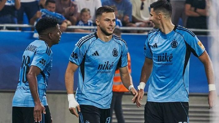 Ліга чемпіонів: Слован поступився Кайрату – Ігнатенко привіз пенальті, Кухаревич отримав крихти