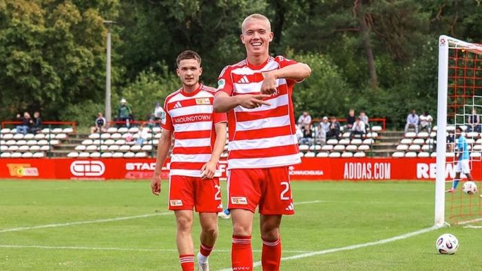 Футболіст збірної України оформив хет-трик в чемпіонаті Німеччини у дебютному матчі