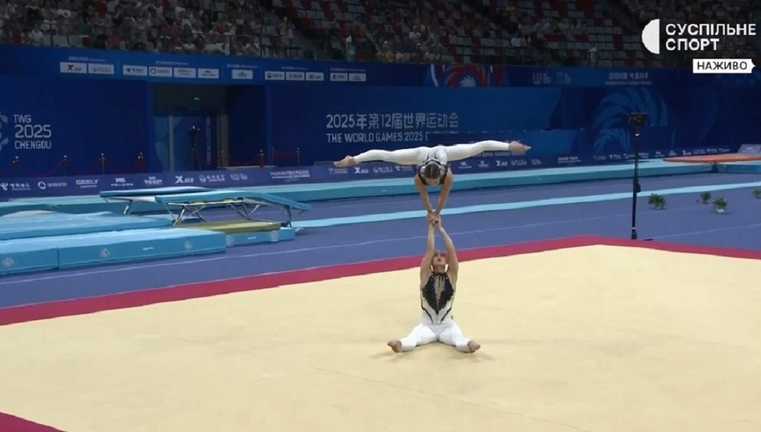 Ангеліна Чернявська та Рузанна Вечерук / Скріншот з трансляції Ангеліна Чернявська та Рузанна Вечерук / Скріншот з трансляції