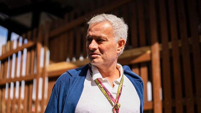 Фейєнорд вирвав перемогу у Фенербахче – Моурінью за крок від вильоту з Ліги чемпіонів