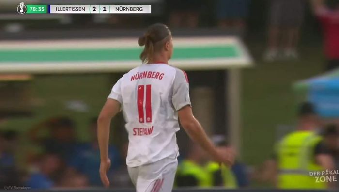 Степанов забил дебютный гол на профи-уровне, но не спас Нюрнберг от вылета из Кубка Германии Степанов забил дебютный гол на профи-уровне, но не спас Нюрнберг от вылета из Кубка Германии