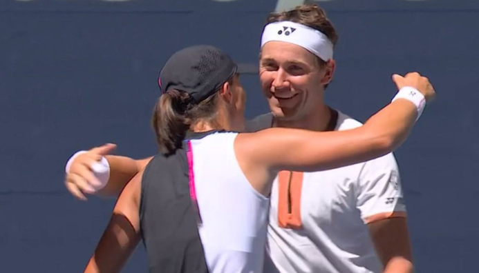 Свьонтек феерично стартовала на US Open, 45-летняя Уильямс вылетела от россиянина – результаты микста