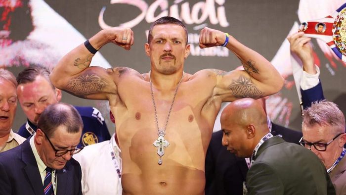 Усик отримав вердикт WBO щодо свого прохання перенести бій з Паркером