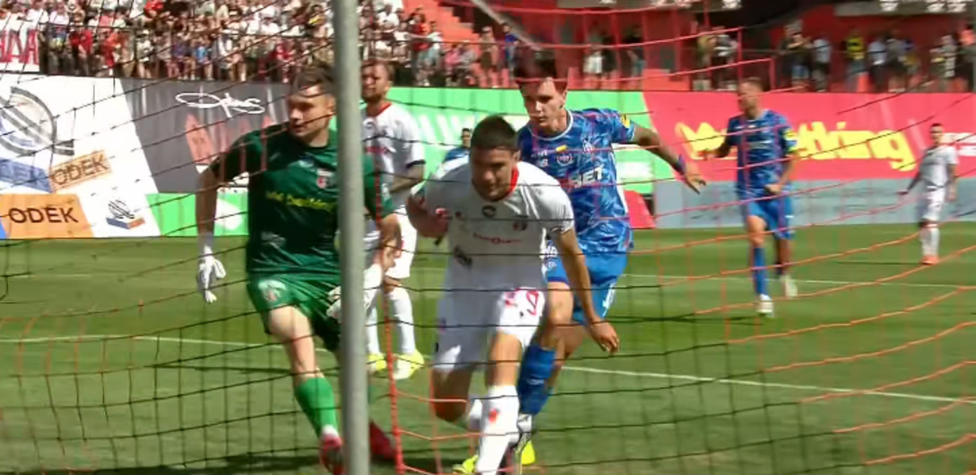 Гол Шапаренко / Скриншот