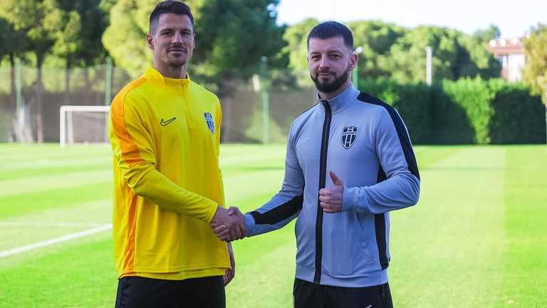 Мигель Феррейра Кампуш (слева) / ФК Александрия Мигель Феррейра Кампуш (слева) / ФК Александрия