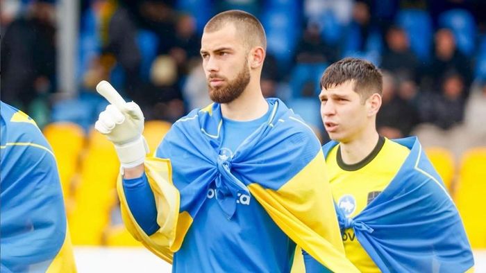 Экс-голкипер Александрии Ермаков не пожал руки игрокам белорусского клуба перед матчем ЛК – видео