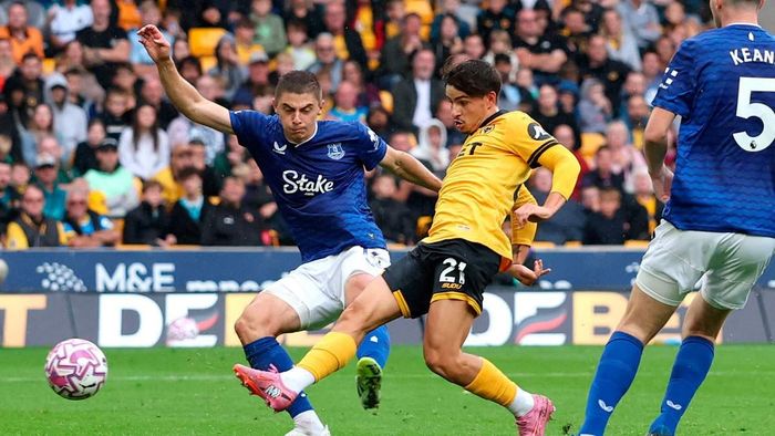 Передасист Миколенка у відеоогляді матчу Вулверхемптон – Евертон – 2:3