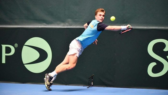 Украинский теннисист выиграл турнир в Польше, разгромив соперника в финале