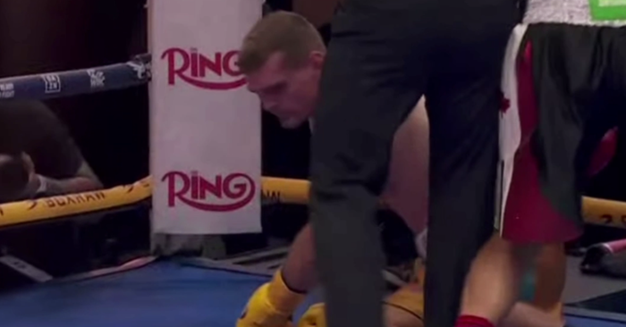 Украинский боксер проиграл нокаутом и вылетел из Гран-при WBC, потерпев первое поражение в карьере