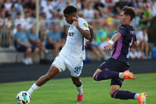 Экс-арбитр ФИФА раскритиковал судей в матче Динамо –Эпицентр: "Ошибочно зафиксировал офсайд"