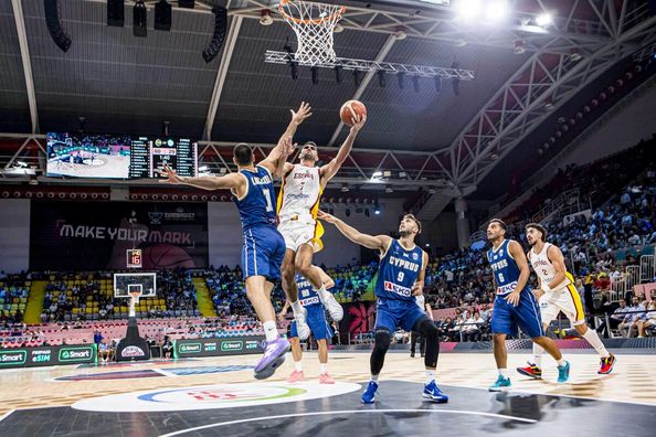 Євробаскет-2025: Ізраїль сенсаційно прибив Францію та очолив групу, Іспанія змиває ганьбу стартового провалу