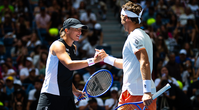 Свьонтек пройшла в півфінал US Open, італійці вибили скаженого росіянина – результати міксту