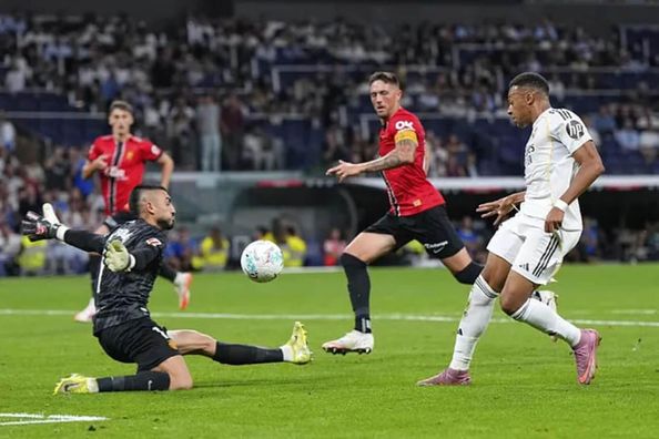 Реал у матчі з трьома скасованими голами обіграв Мальорку й очолив Ла Лігу – Мбаппе двічі постраждав від VAR