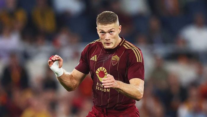 Довбик помог Роме оформить комфортную победу в товарищеском матче над чемпионом Франции Довбик помог Роме оформить комфортную победу в товарищеском матче над чемпионом Франции