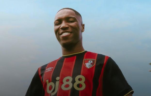 Борнмут офіційно підписав заміну Забарному