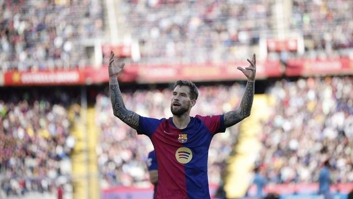 Барселона официально отпустила своего лидера в клуб Роналду