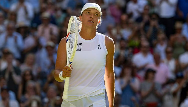 Іга Свьонтек / Photo by Simon Bruty / AELTC