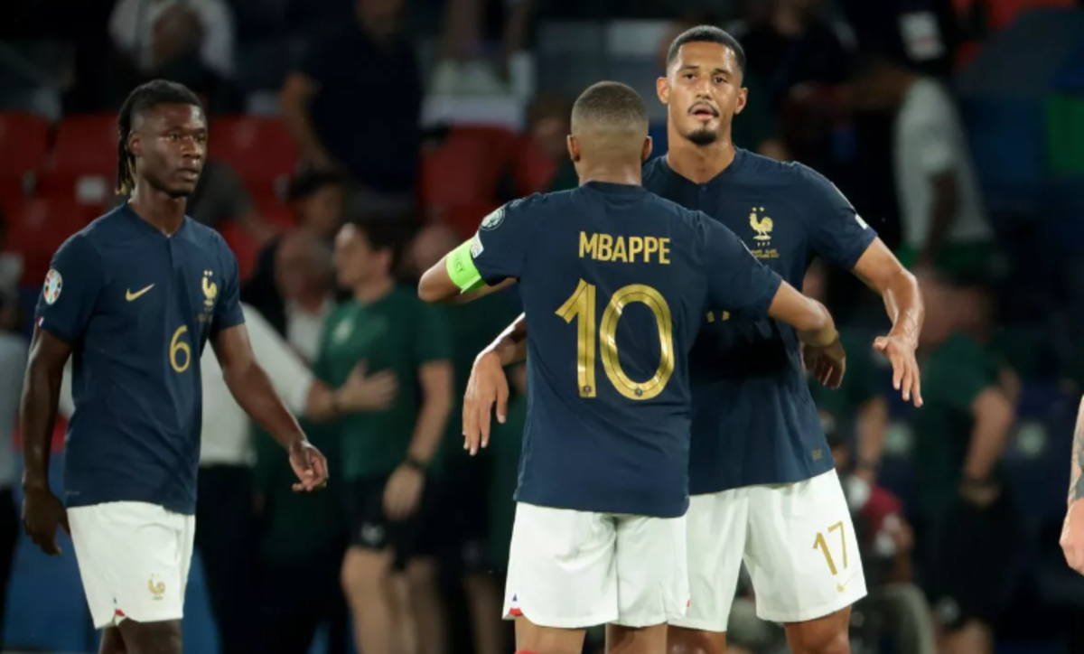 Салиба и Мбаппе / Фото Jean Catuffe Салиба и Мбаппе / Фото Jean Catuffe