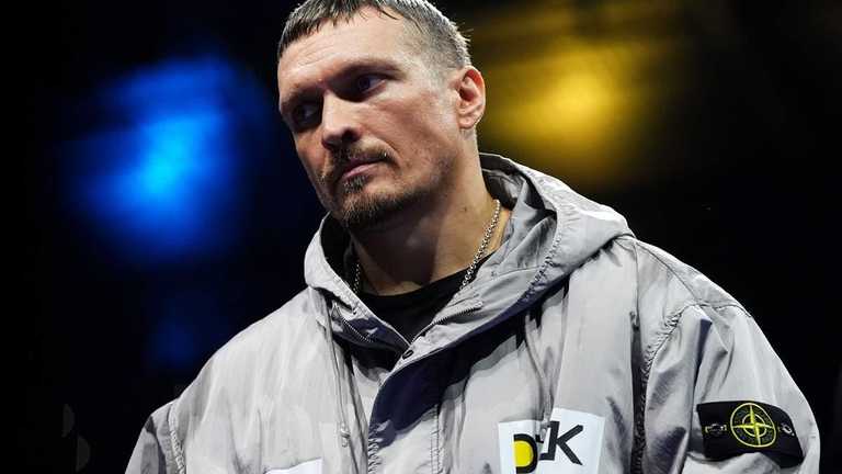 Усик у куртці Stone Island / Getty Images