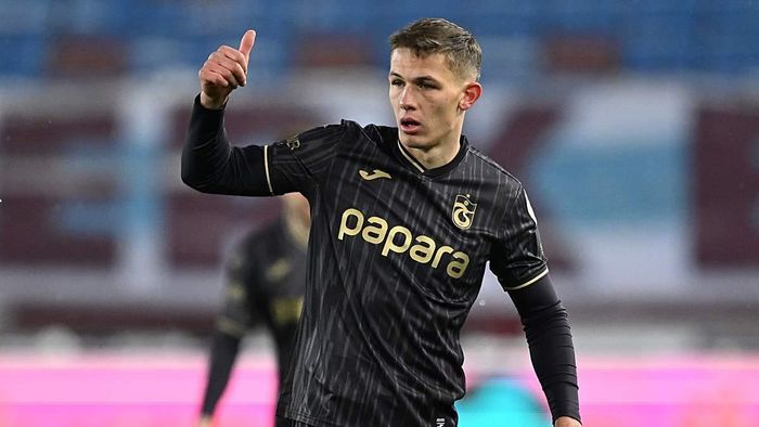 Сикан забил впервые за два месяца и принес Трабзонспору победу в невероятной перестрелке с 7 голами