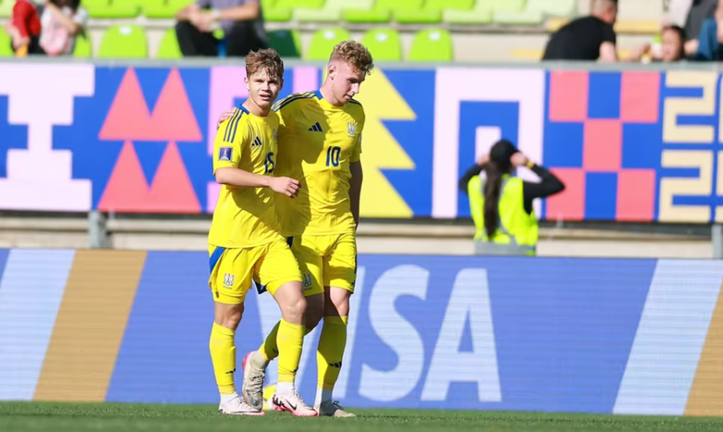 Караман и Синчук / Фото FIFA Караман и Синчук / Фото FIFA