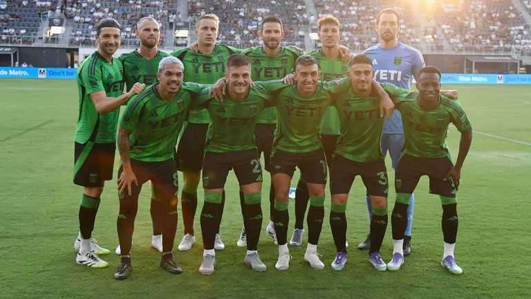 Игроки Остина / фото: Hannah Foslien/Getty Images Игроки Остина / фото: Hannah Foslien/Getty Images