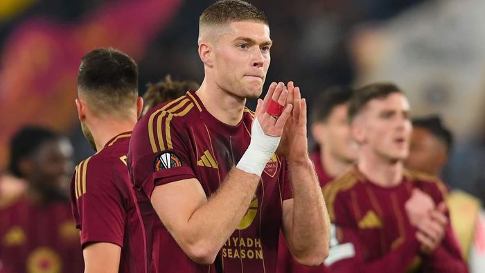 Перший гол Довбика у сезоні у відеоогляді матчу Рома – Верона – 2:0