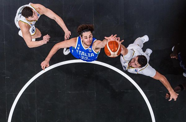 Євробаскет-2025: Італія у битві зірок НБА здолала Боснію, Польща втретє поспіль перемогла та очолила групу Дончіча