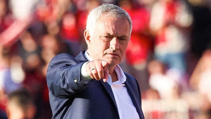 Моуринью разразился гневом после упущенной победы Бенфики несмотря на гол Судакова: "Результат болит" Моуринью разразился гневом после упущенной победы Бенфики несмотря на гол Судакова: "Результат болит"