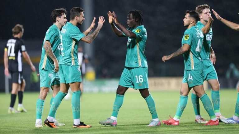 Гравці Динамо / Фото ФК Динамо Гравці Динамо / Фото ФК Динамо