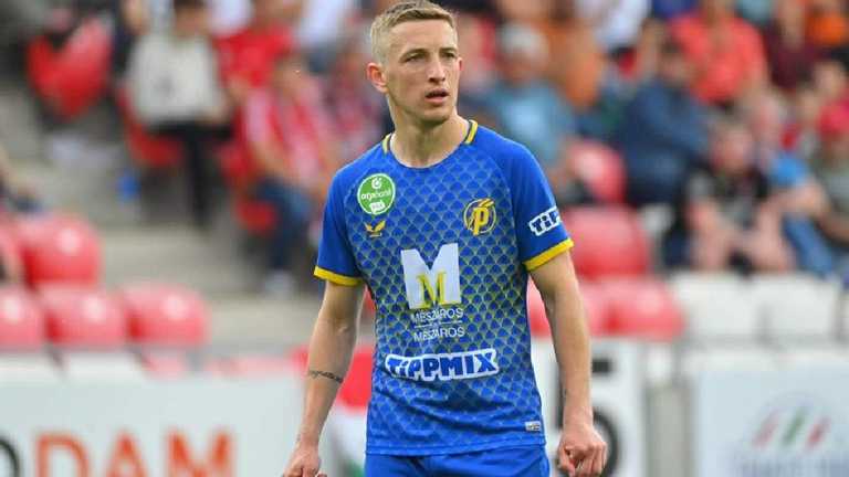 Артем Фаворов / ФК Академия Пушкаша