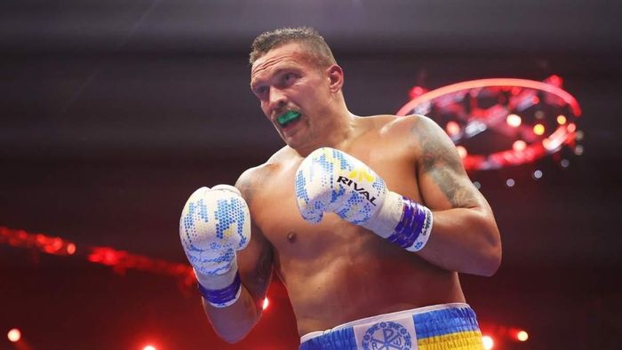 Усик отримав несподіваний виклик на бій від 46-річного "Кінг-Конга" боксу