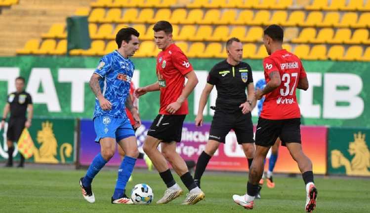 Карпати зіграли внічию з Динамо / Фото УПЛ