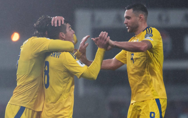 Украина перестреляла Исландию в сумасшедшем матче с 8 голами – Малиновский вернулся дублем, травма Судакова