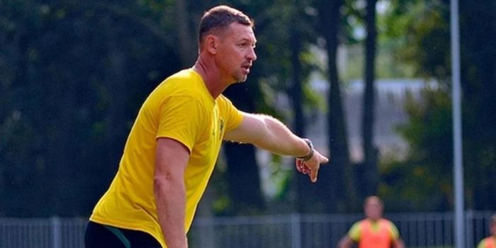 Экс-игрок сборной Украины по футболу спрятался от ТЦК в авто и не выходил оттуда сутки, а потом исчез