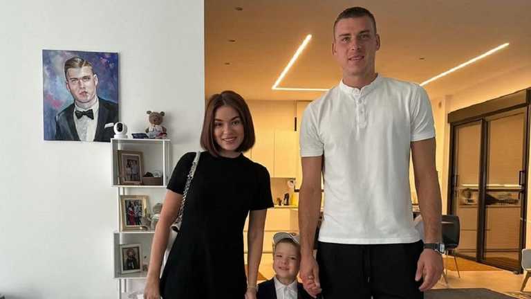 Лунин с семьей / Фото instagram.com/lunin_andrey Лунин с семьей / Фото instagram.com/lunin_andrey