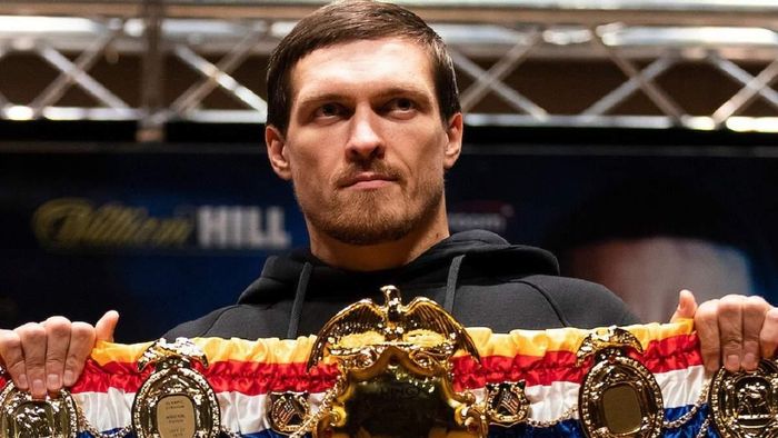 "Усик має битися тільки з одним боксером": екс-чемпіон світу розкрив наступного суперника українця