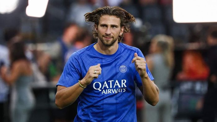 Лига чемпионов: суперкомпьютер назвал шансы Забарного на победу в турнире