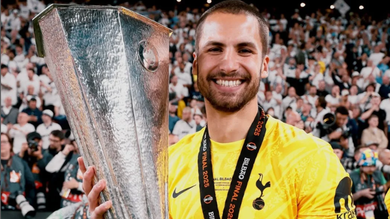 Альфи Уайтман / Фото из Instagram Альфи Уайтман / Фото из Instagram