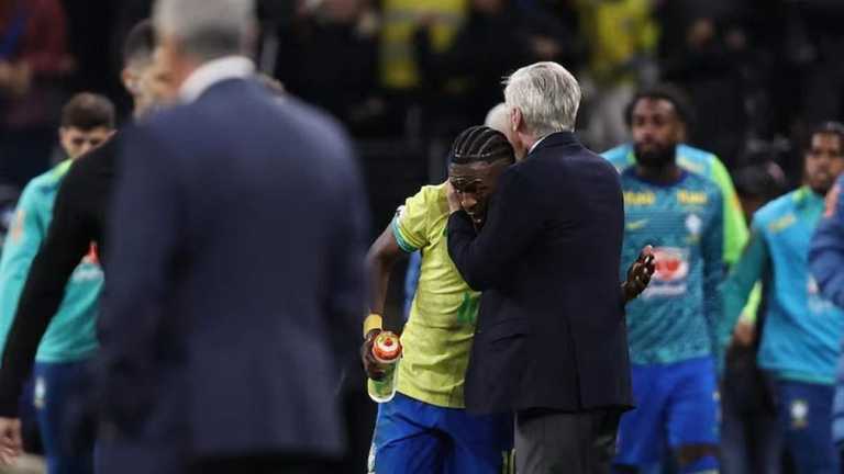 Винисиус и Карло Анчелотти / EFE Винисиус и Карло Анчелотти / EFE