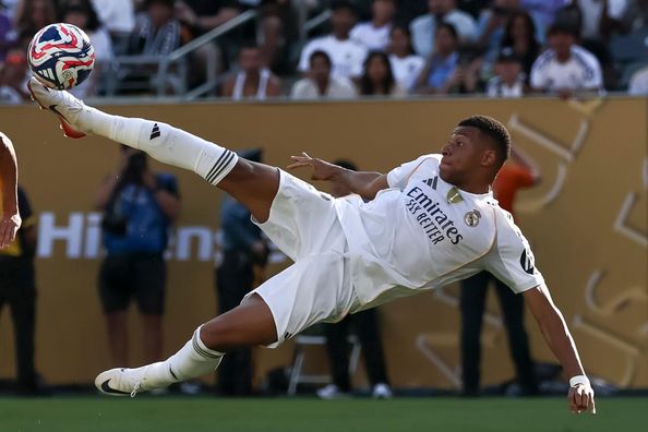 Мбаппе встал на защиту Ямаля и резко ответил его критикам