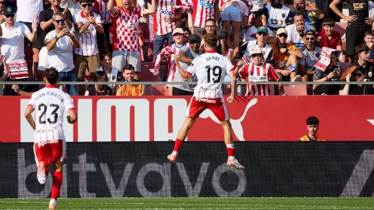 Владислав Ванат радуется голу / Фото La Liga