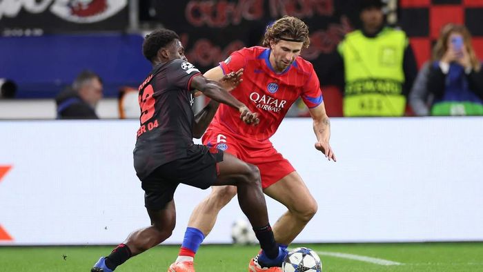 Ващук спрогнозировал будущее Забарного в ПСЖ после красной карточки: "У Луиса Энрике совсем другой подход"