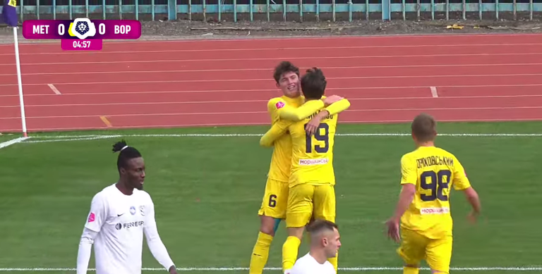 Металіст забив гол Ворсклі / Скріншот Металіст забив гол Ворсклі / Скріншот