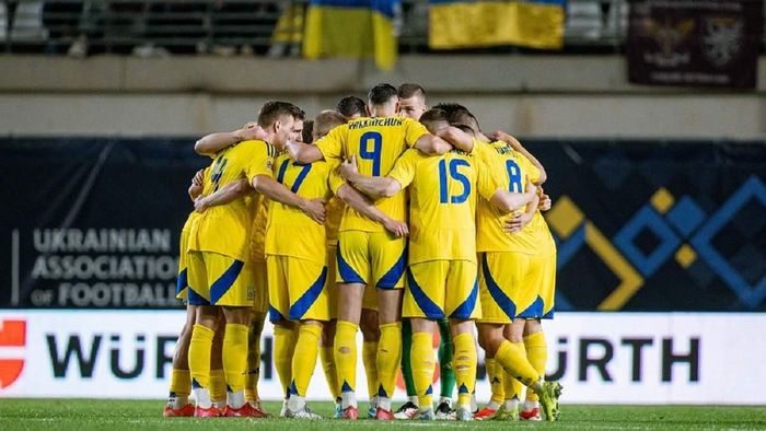 Гуцуляк открыл счет в матче Украина – Азербайджан (ВИДЕО)